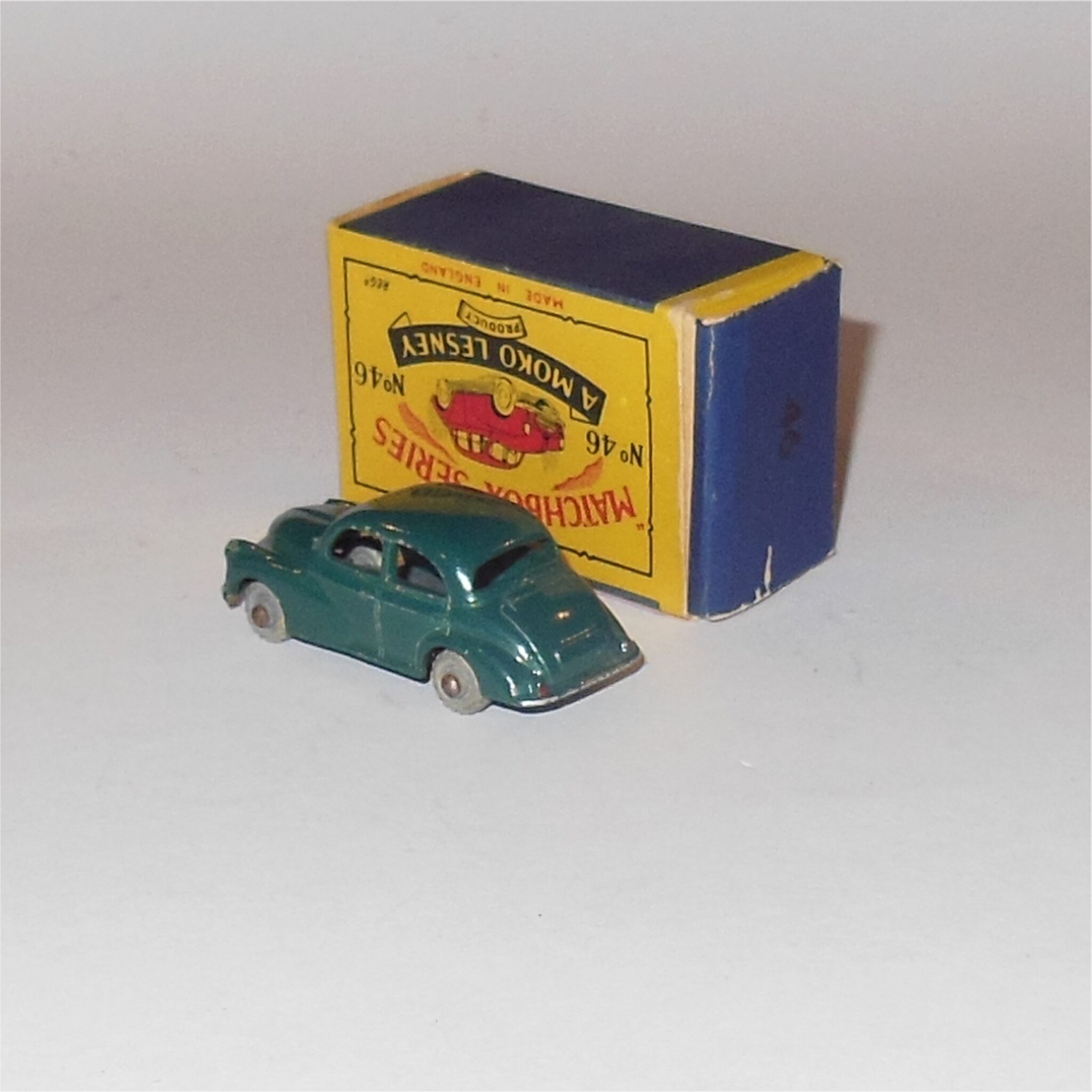 Matchbox Lesney 46a Morris Minor 1000 Sedan Green - Antique Toy World