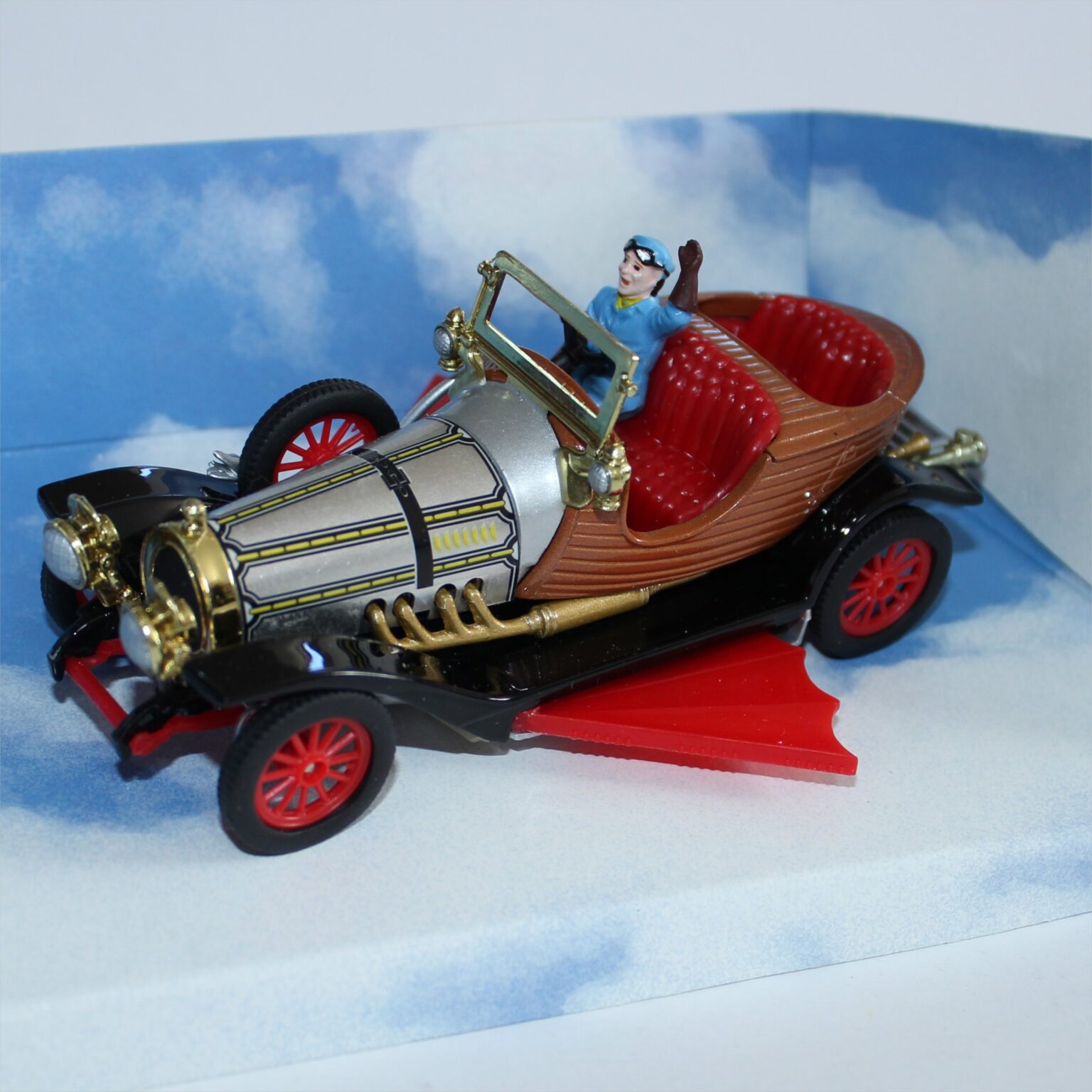 Corgi Toys Chitty Chitty Bang Bang car with Driver #05301 - Antique Toy ...