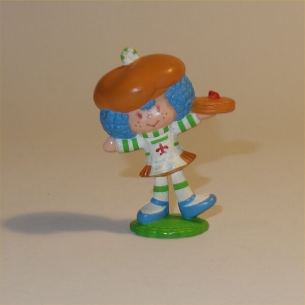 Strawberry Shortcake 1983 Crepe Suzette with Stack of Crepes PVC Figurine