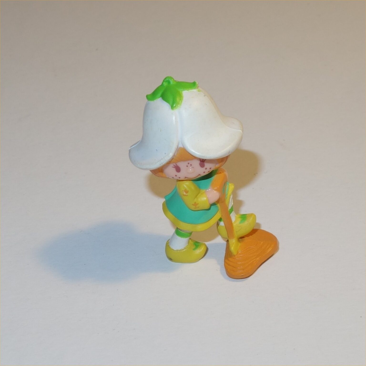 Strawberry Shortcake 1983 Mint Tulip with Shovel PVC Figurine - Antique ...