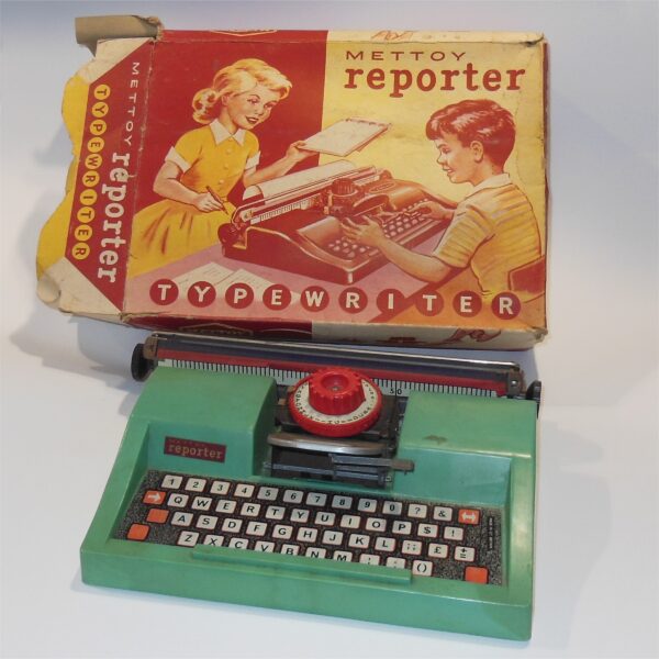 Mettoy Reporter Model 4314 Plastic & Metal Typewriter